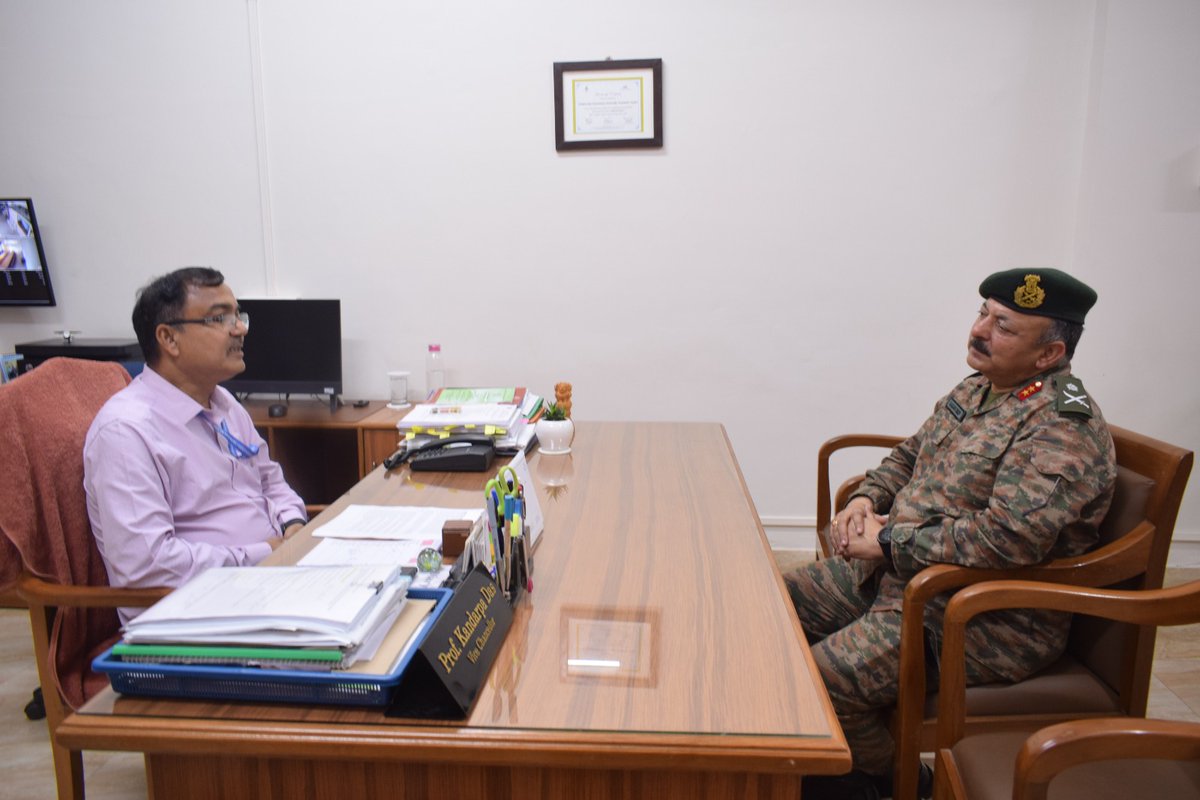 Maj Gen Gagan Deep ADG NER DTE met Prof. Kandarpa Das Vice Chancellor of the Girijananda Chowdhury University, Guwhati to discuss raising of new NCC unit in the institution. @SpokespersonMoD @adgpi @dgncc_india @HQ_DG_NCC @nccner