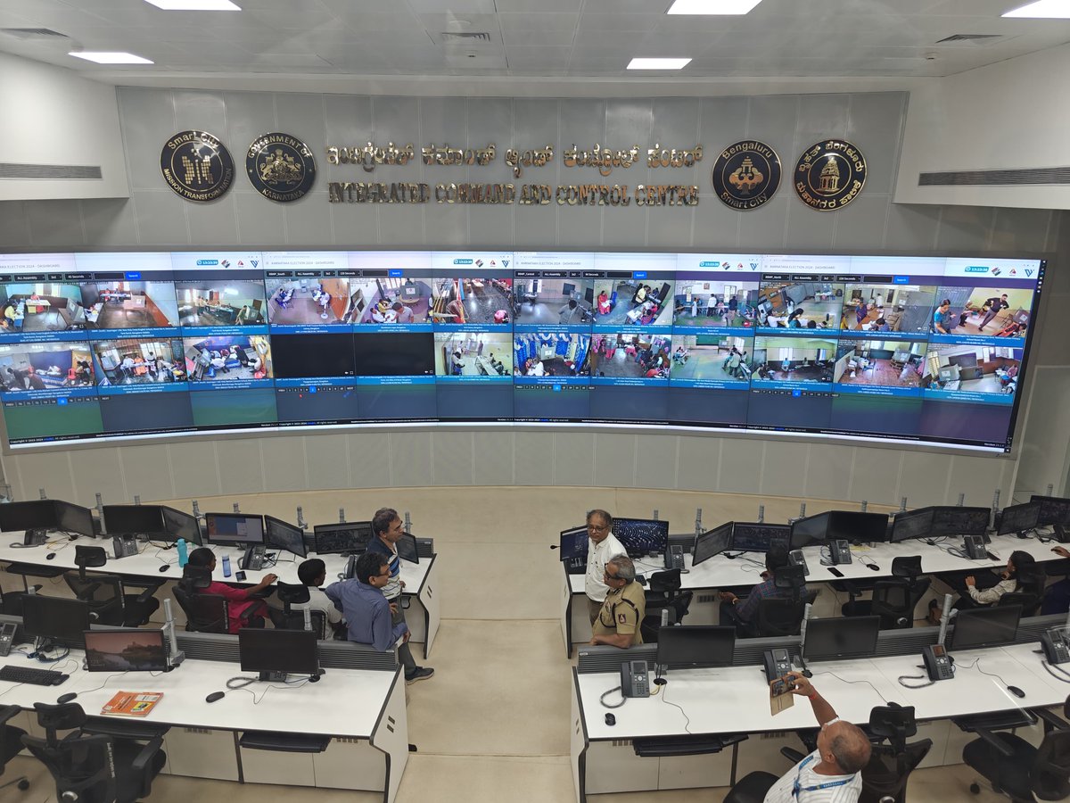 As part of the Lok Sabha Elections, Bangalore Division Regional Commissioner Aditya Amlan Biswas, District Returning Officer and BBMP Chief Commissioner Tushar Giri Nath at the Integrated Command Control Center.

Here pooling booths are being watched via webcasting

Dayanand,…