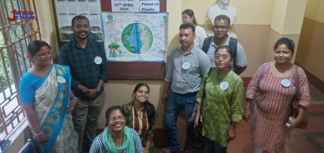 #PartnerHighlight: JRDS partner @UdayaniF takes a stand against plastic!
Women across 5 villages pledged to #ReducePlastic & work towards a plastic-free future! #SaveThePlanet #PlasticFreeFuture
Together, we can make a difference!
#CaringThroughSharing #CommunityEmpowerment