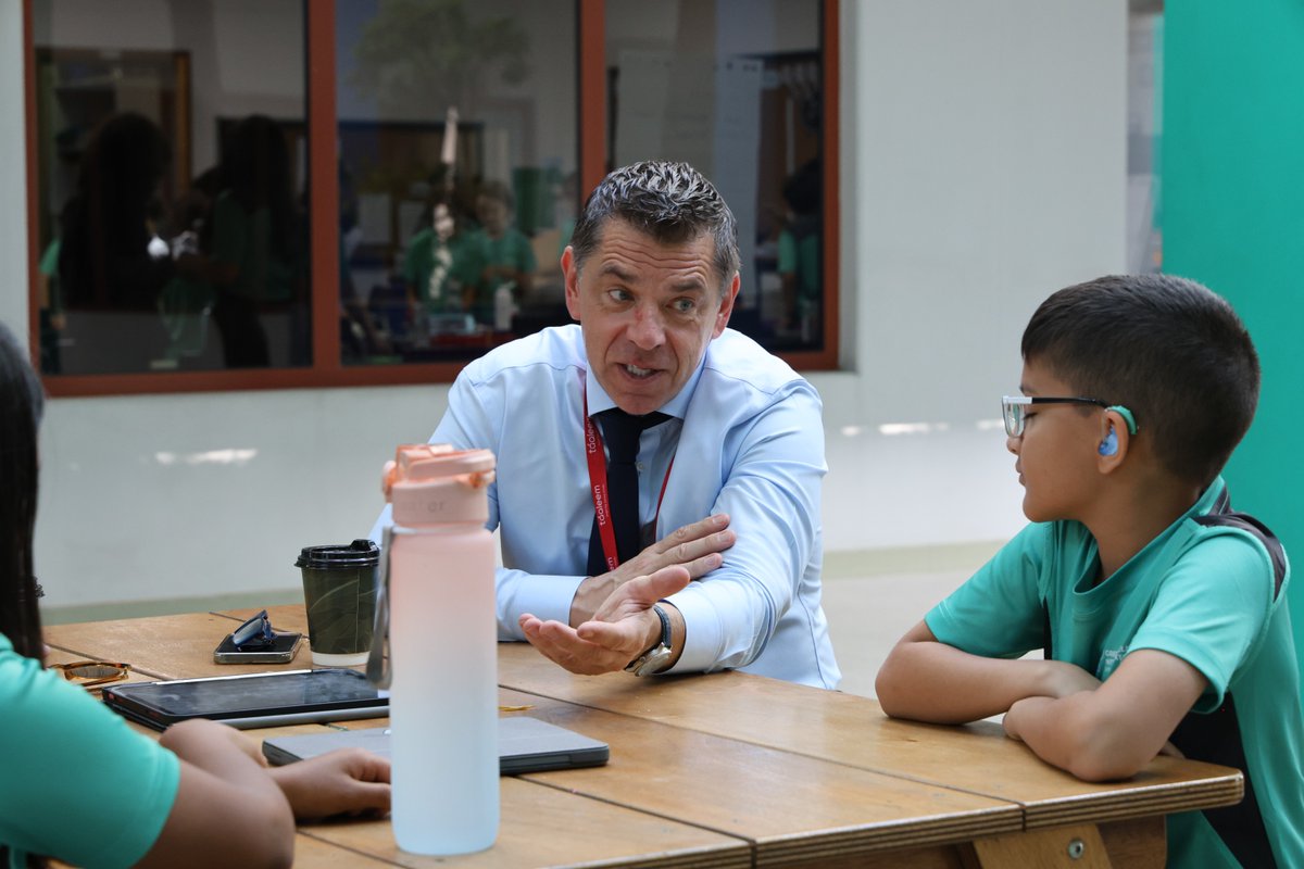 Taaleem's CEO, @AlanDWilliamso1, connects directly with students at their school, embodying our commitment to quality education. Students are the heart of Taaleem, and their insights drive our mission forward. @GreenfieldIntS #TeamTaaleem #InspiringYoungMinds #ProudlyTaaleem