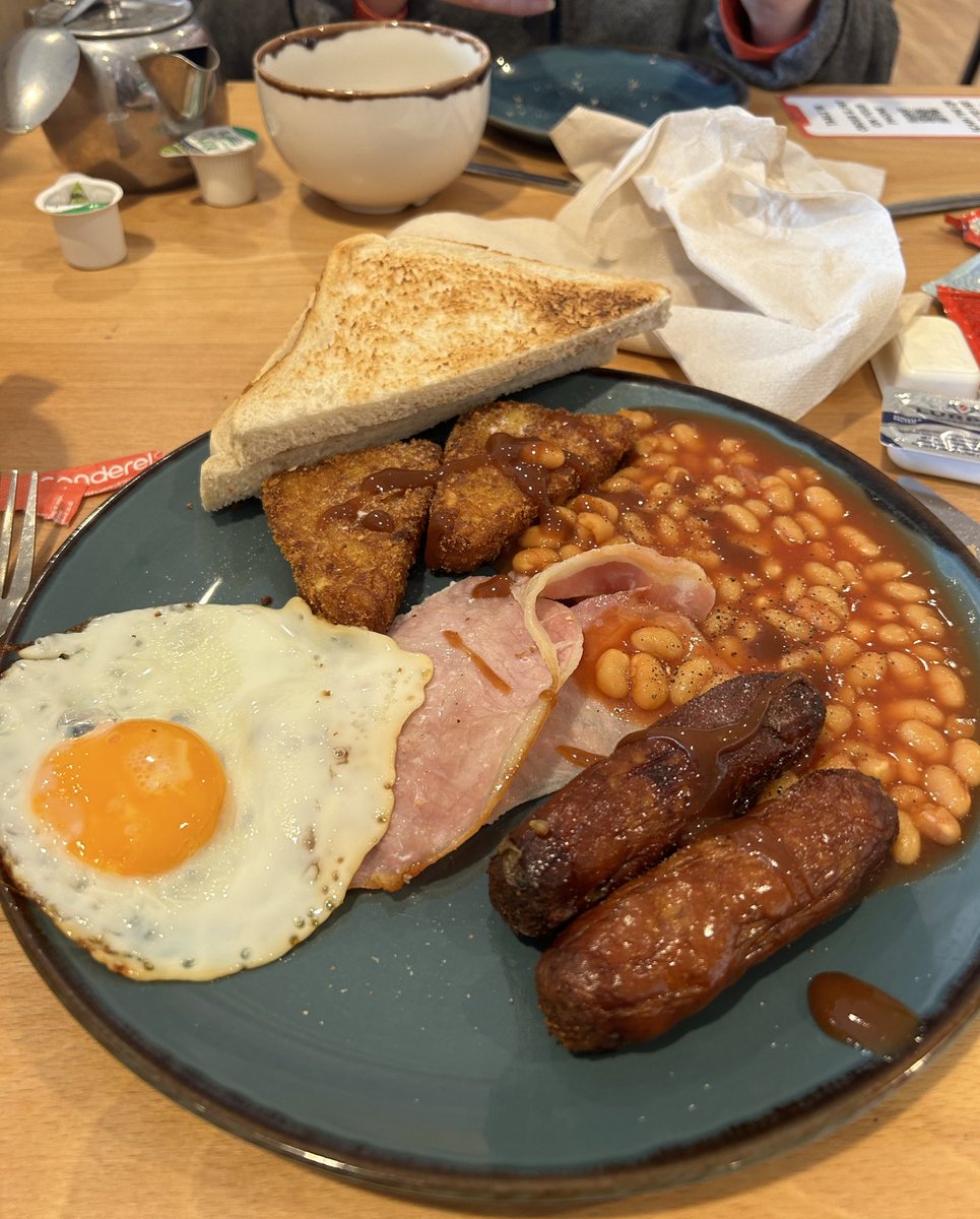 Happy Friday. Treated me and mum to a nice breakfast