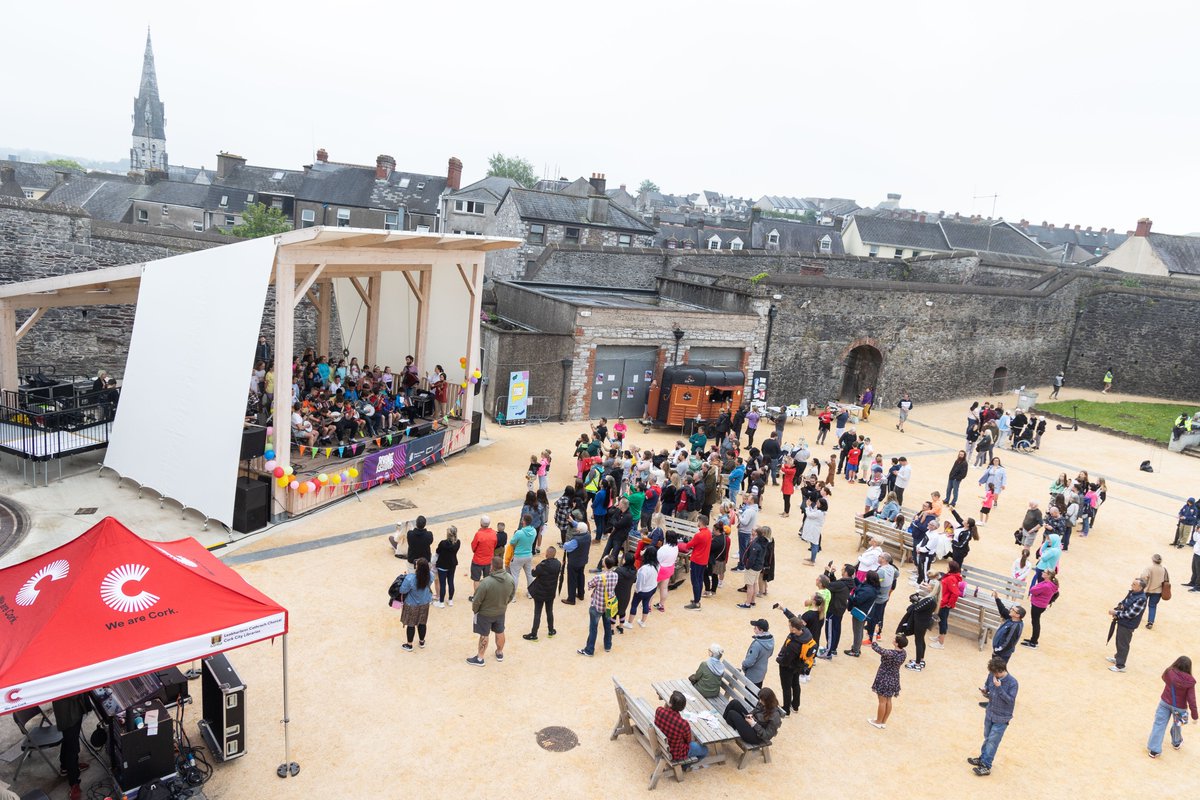 An Open Mic event curated by Ó Bhéal will take place from 4pm - 5pm at Elizabeth Fort on Sunday April 28th. Join us for an evening of captivating performances by local poetry performers. All Welcome! #CorkWorldBookFest @poetryireland
