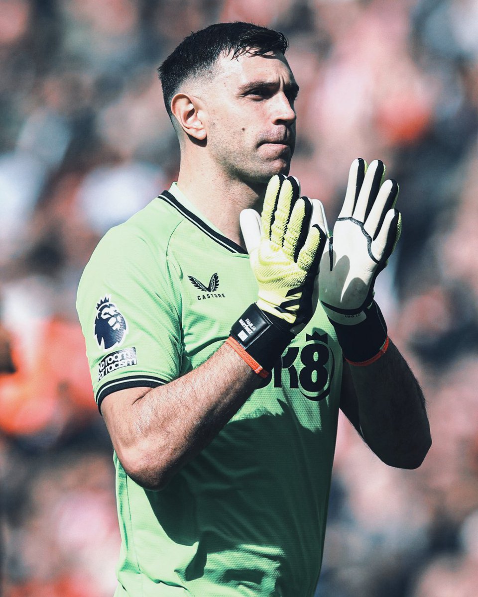 Emi Martínez in the Premier League this season:

◉ Most High Claims (42)
◉ Most Keeper Sweeper Regains (35)
◉ Most Goals Prevented (8.2)

The complete goalkeeper. 🙌