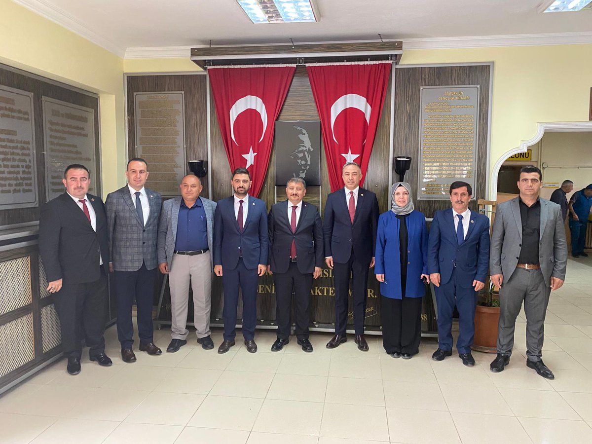 ✅Köydes Seçimi İl Genel Meclis Başkanımız Sn. Muhammed Fatih Temur, İl Genel Meclis Üyelerimiz, İl Başkan Yardımcılarımız, Merkez İlçe Başkanımız ve köylerimizde demokrasinin temsilcisi kıymetli muhtarlarımızla Şehit Emin Güner Mesleki ve Teknik Anadolu Lisesi 'nde gerçekleşen…