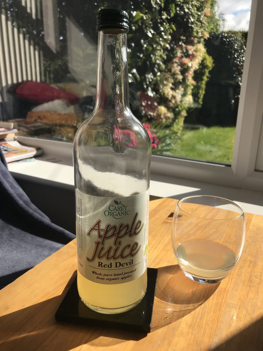 This has to be one of the best apple juice that I have had! Made by Whitethorn Farm. Hand pressed from #organic apples. Refreshing and not overly sweet. Just right! #buybritish #supportbritishfarmers