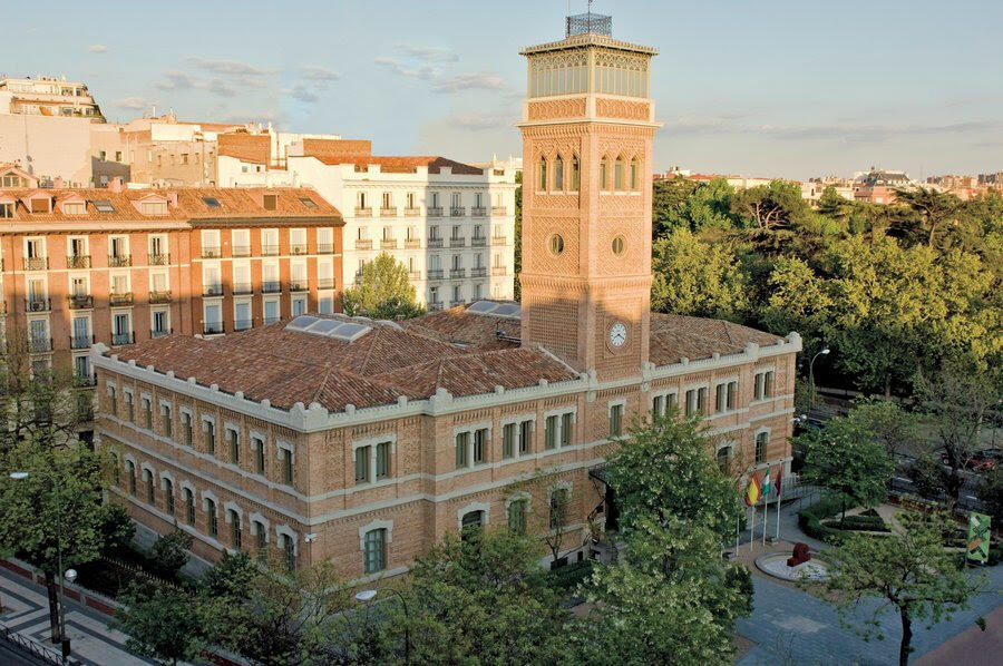 INTERNATIONAL > La Casa Árabe (Espagne) élue personnalité culturelle 2024 du Sheikh Zayed Book Award

➡️livreshebdo.fr/article/la-cas…

#international #culture