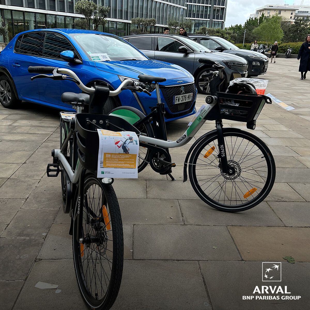 Ce mercredi, nos collaborateurs de Rueil-Malmaison ont pu découvrir l'évolution de notre application Arval CarSharing, qui intègre désormais le vélopartage en plus de l'autopartage !

#ArvalCarSharing #MobilitéDurable #Vélopartage #Autopartage