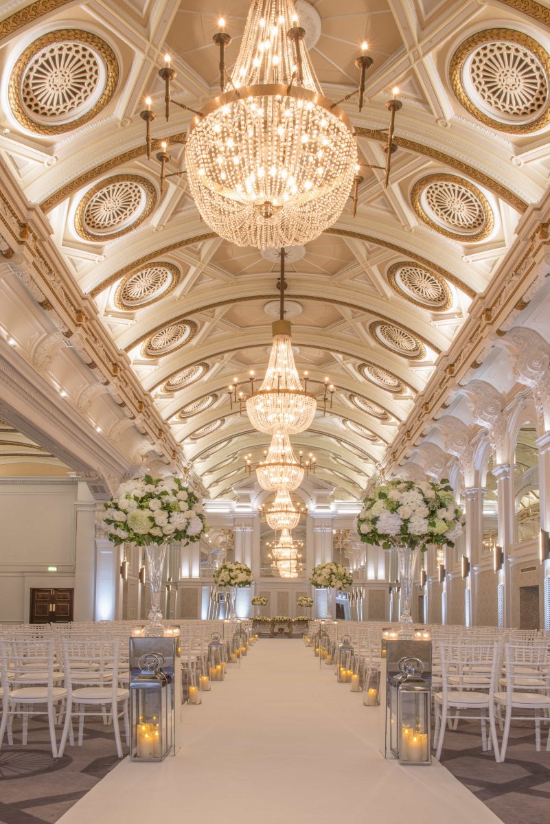 Located in London, De Vere Grand Connaught Rooms is an exclusive wedding venue that boasts elegance and sophistication. ow.ly/abhJ50RjcPO @devere_grand_connaught_rooms #londonwedding #weddingvenue #connaughtrooms #luxuryweddingvenue #ukweddingvenues #weddingvenueoffers