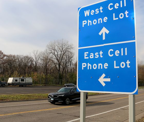Don't forget - be sure to utilize MSP Airport's complimentary cell phone lots while you wait for your passengers to deplane. Located on Post Road — just off of Highway 5 — these lots have 140 free parking spaces that keep you close to either terminal. ow.ly/zMjp50R070Y