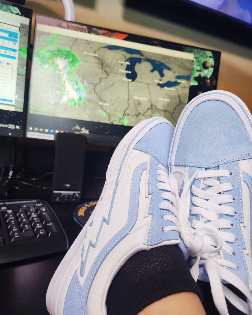 Watching storms with my lightning @Vans ⚡️⚡️⚡️ Seems appropriate as I track a very active pattern for Wisconsin going into the weekend. #staytuned instagr.am/p/C6OHHtPu2yW/