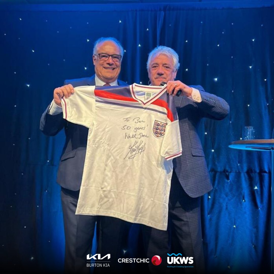 SPORTING DINNER 🍴 We were delighted to welcome back the legendary Kevin Keegan to the Pirelli Stadium last night for the Do Club's annual Sporting Dinner. A brilliant night had and thanks for all of your support and kind donations, which will support our wonderful charity