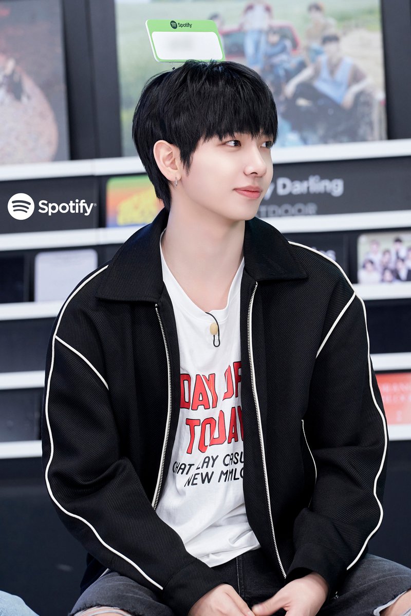 SpotifyKpop tweet picture