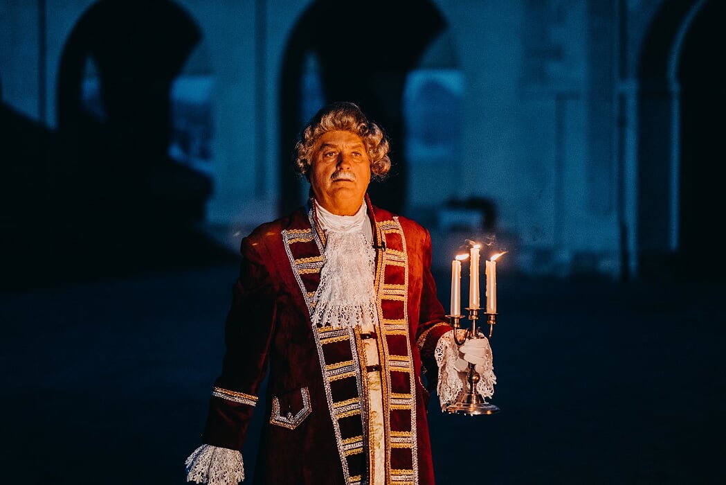 ZKrasiczyn's tweet photo. 3 maja o godz. 21:00 na dziedzińcu zamkowym odbędzie się spotkanie przy ognisku z Kamerdynerem i Białą Damą.
Wstęp - 20 zł/osoba https://t.co/3NTf2bS0dk
