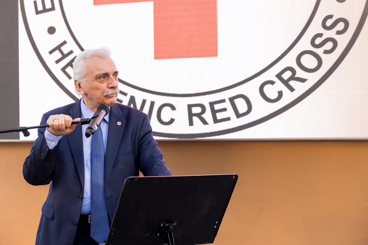 greekredcross tweet picture