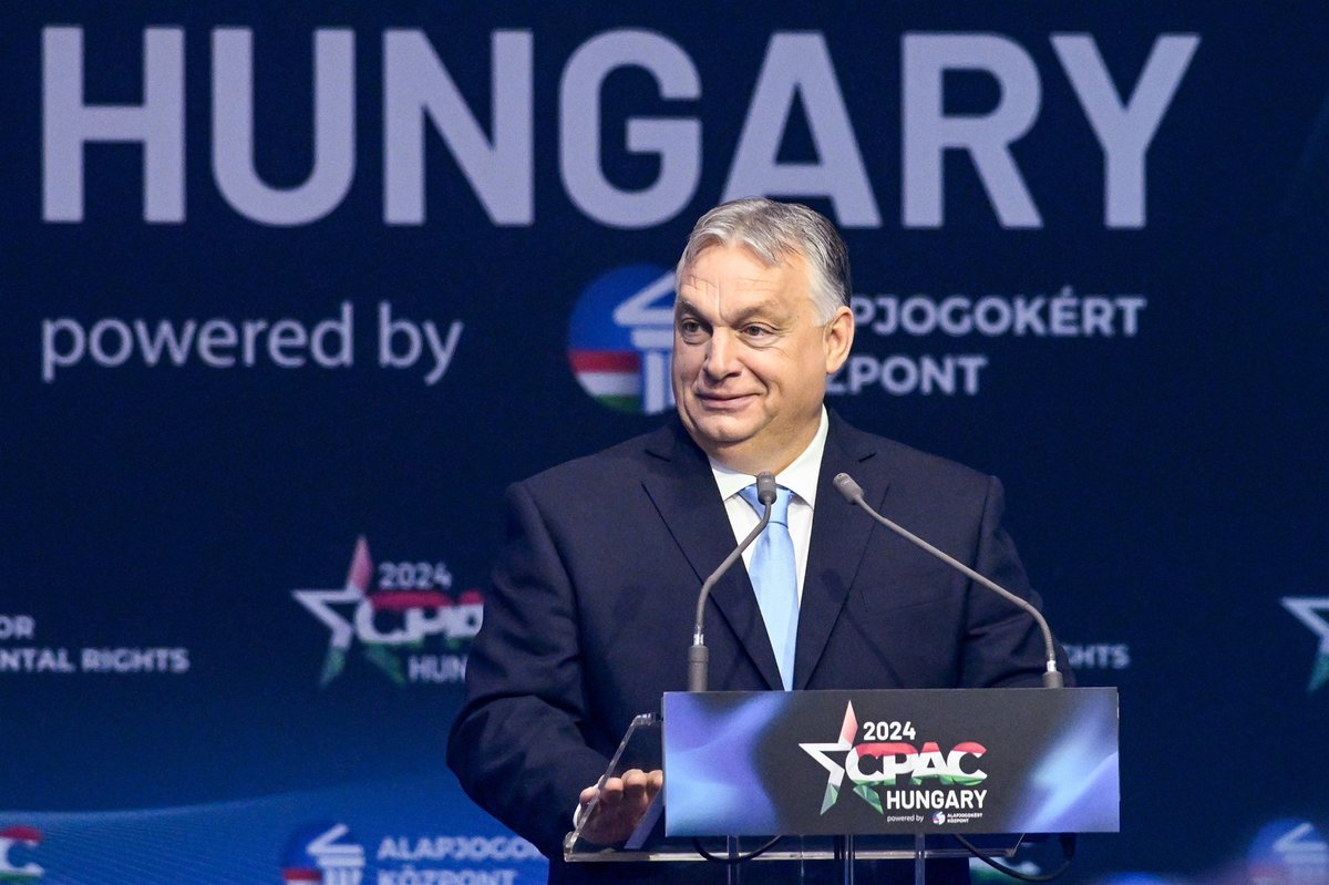 Er is veel te doen over het congres van uiterst rechts dat de Hongaarse premier organiseert en waar Geert Wilders een speech houdt. Maar volgens correspondent @tijnsadee probeert Orbán de Hongaarse invloed ook in buurlanden op de Balkan te verstevigen. 13.30u op @NPORadio1.
