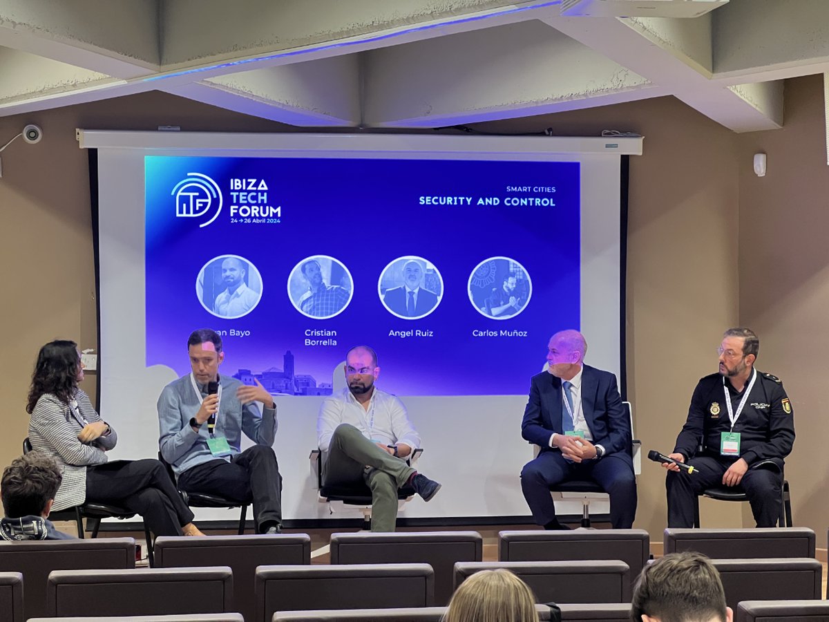 'Security and Control' by @dordonyez, experts Ivan Bayo, Cristian Borrella (Cybersecurity Specialist and Professor at the University of Barcelona), Angel Ruiz (CEO of Red Seguridad), and Carlos Muñoz (National Police Ibiza). @ibiza_travel #IbizaTechForum