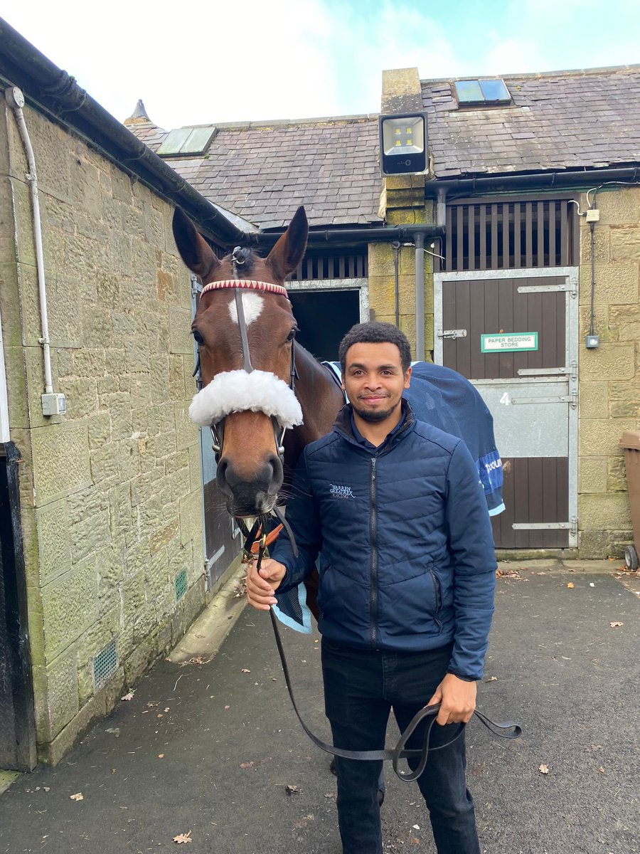 We have 2 runners today @Chepstow_Racing 6.10pm Sageburg County ridden by Paul O’Brien for owners Alan & Andrew Turner 8.15pm Saunton Surf ridden by @james_bowen_ Proudly sponsored by @1accountID