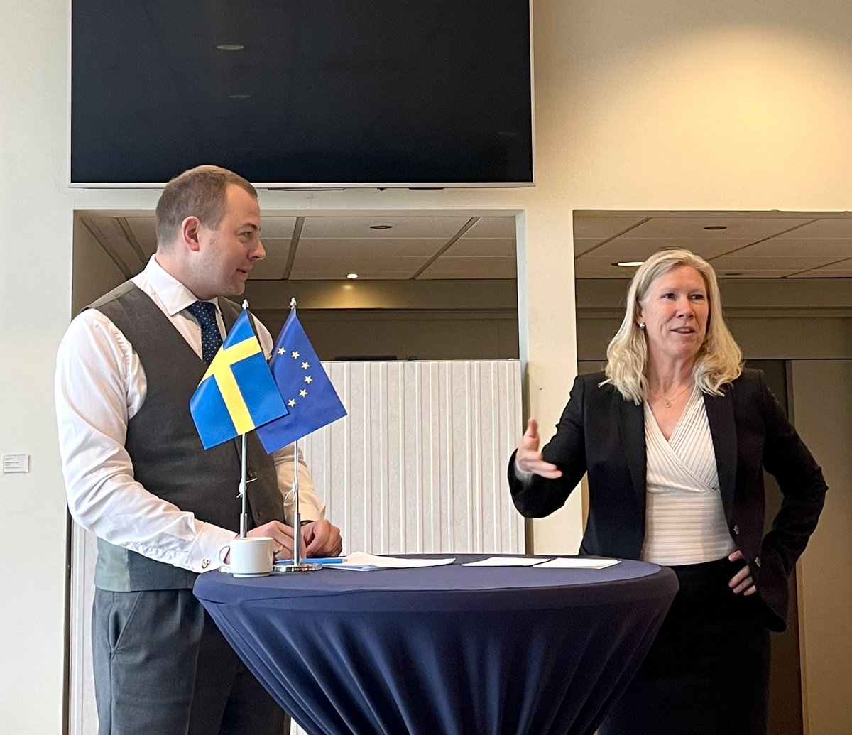 What is the role of protocol in high-level meetings and processes? Many thanks to @EU_Commission Chief of Protocol Pernilla Sjölin 🇸🇪 for an interesting seminar at our Perm Rep today.