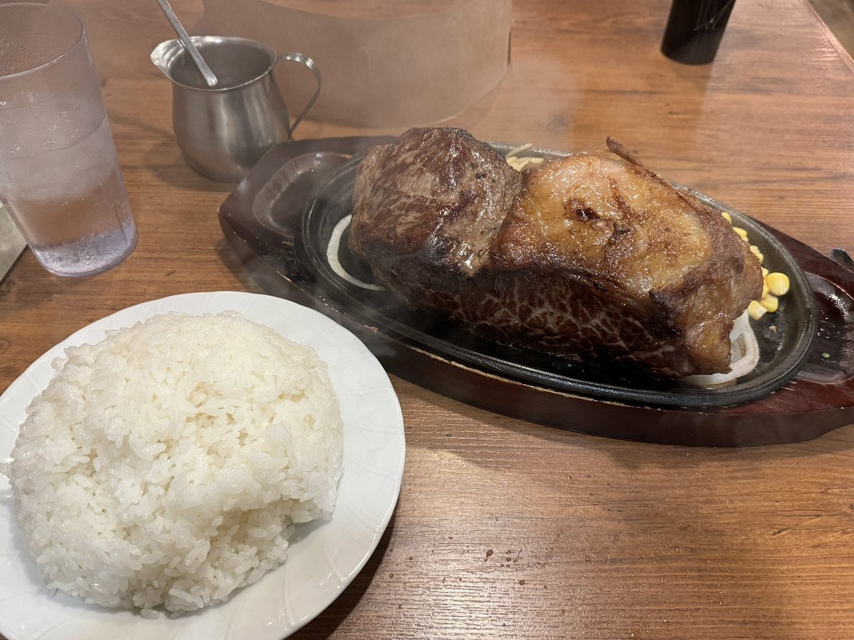 肉の日でなくても肉を食べていい。自由とはそういうものだ。