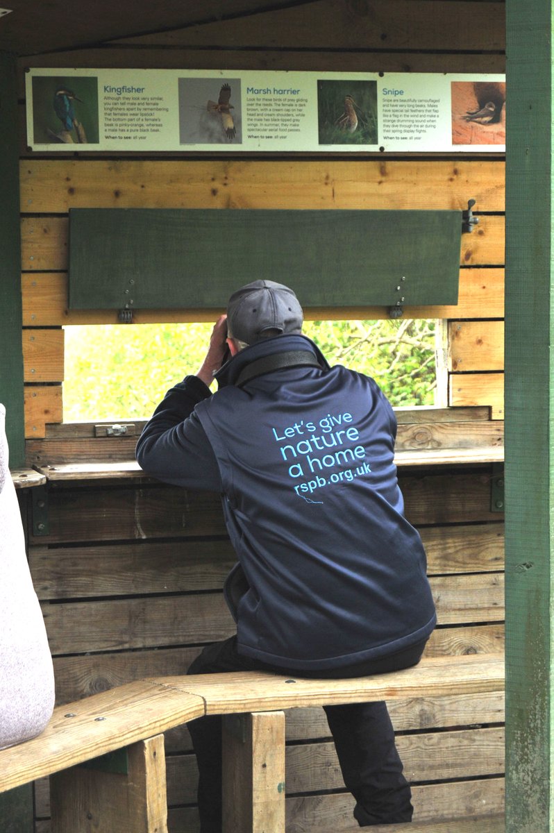 Embark on a journey into the #avian #wonders of #RSPBFairburnIngs!🦆 Join our #Beginners #Bird #Safari guided walk on April 13th. Discover the joy of #birdwatching with #experienced guides leading the way. 🕊️🔭 Book here: events.rspb.org.uk/browse?filter[… 📷| Lisa Bowman