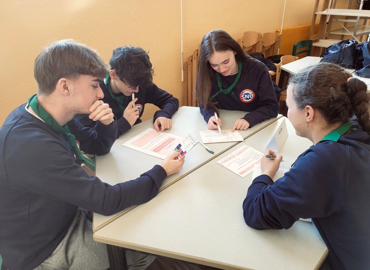 #SNU 🇫🇷| Le séjour de cohésion est en cours pour les jeunes du Morbihan ➡ Après s'être entrainés au self-défense, les volontaires ont pu s'initier au surf ➡️Place à la journée 'Défense et Mémoire' #SNU2024