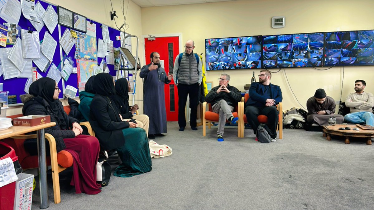 2 years since @Sport_England funded project for madrasas to encourage ethnic minority children live actively, 30 madrasas in Bradford implemented physical activity plans involving more than 2000 children Very proud to host @LisaDoddMayne in a madrasa in Manningham to see impact