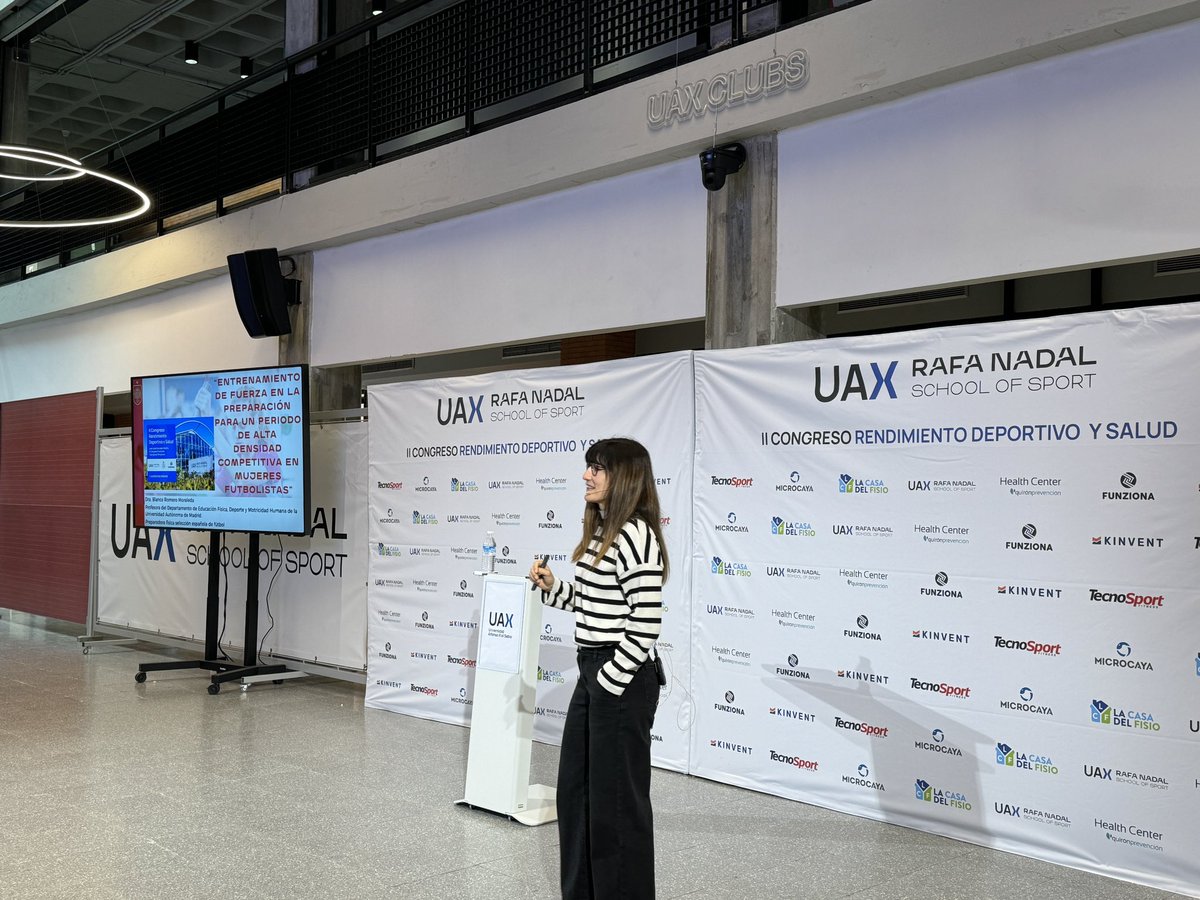 ¿Cómo se preparan nuestras deportistas de la Selección Española de fútbol🇪🇸?
¡<a href="/BlancaRomeroM/">Blanca Romero</a>, preparadora física de la <a href="/SEFutbolFem/">Selección Española Femenina de Fútbol</a>, nos lo cuenta! 

#AlfonsoXelSabio #Universidad #Madrid #Sport #futbol #deportistas #preparacionfisica #futbolfemenino