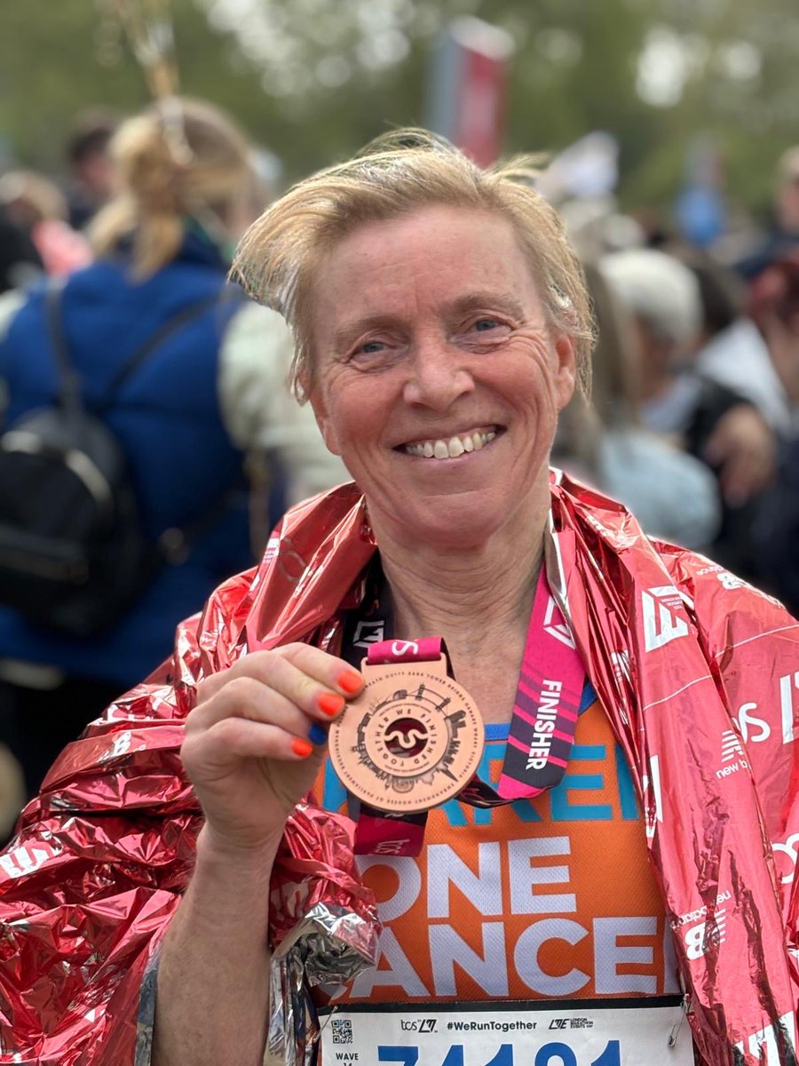 Last week, thousands of runners took on the @LondonMarathon for causes close to their hearts. This included Karen, who has completed the run three years in a row to fund vital research 🧡 Learn more: ow.ly/mphS50RoRva #TeamFreddie