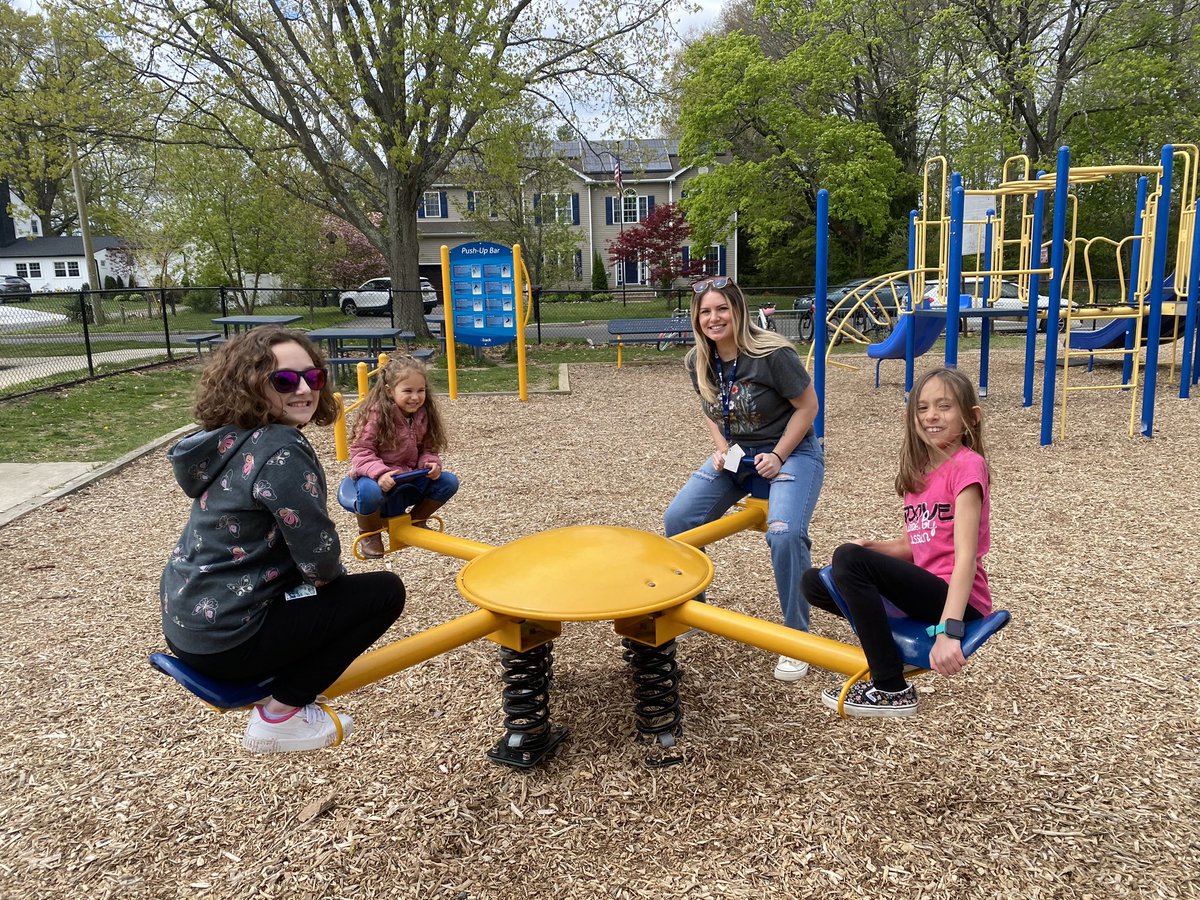 Sam Rust tweet media