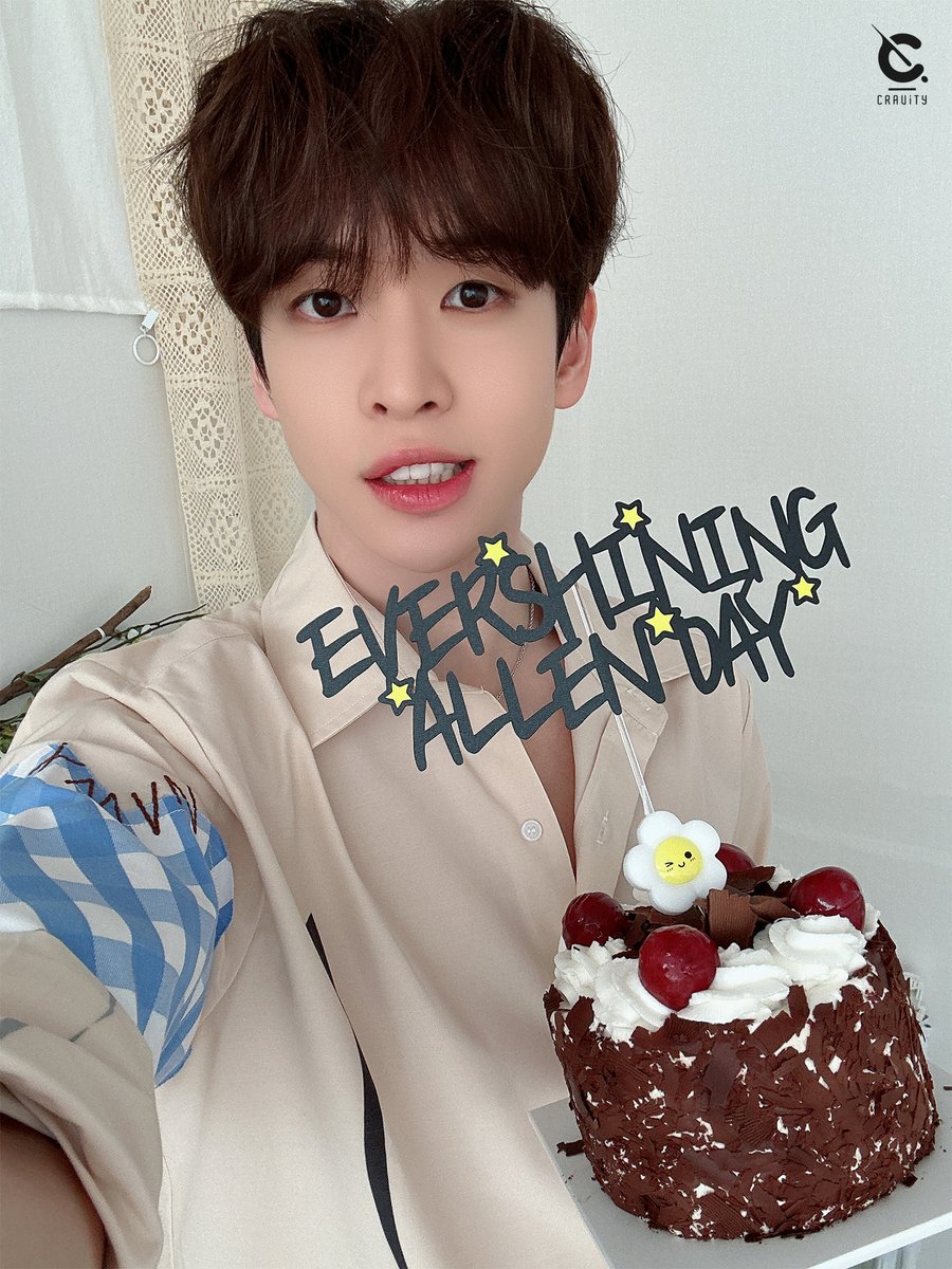 [#크래비티_모먼트] 240426
EVERSHINING ALLEN DAY💖
⠀
#CRAVITY #크래비티
#앨런 #ALLEN
#HAPPYALLENDAY
#EVERSHINING_ALLEN_DAY