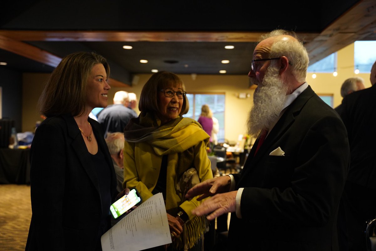 I started my morning off at the Burnsville Community Prayer Breakfast with a greeting from the nation’s Capitol. It’s an honor to represent the people of Burnsville in Congress.