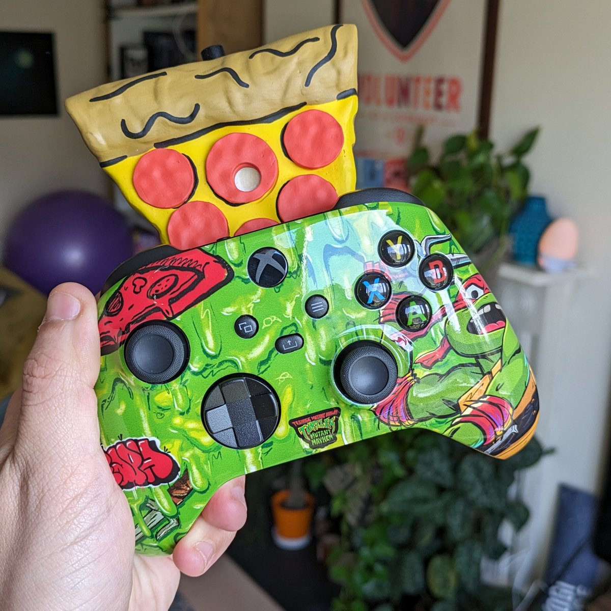 Someone realised that I needed a controller with a pizza-scented diffuser built in, thank GOD