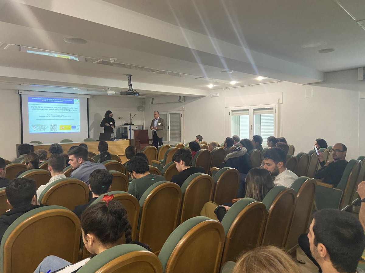 Seguimos con las dos sesiones de hoy:

🛣️ Infraestructura y vehículos conectados, inteligentes y seguros

🚝 Eficiencia energética y descarboniación del transporte