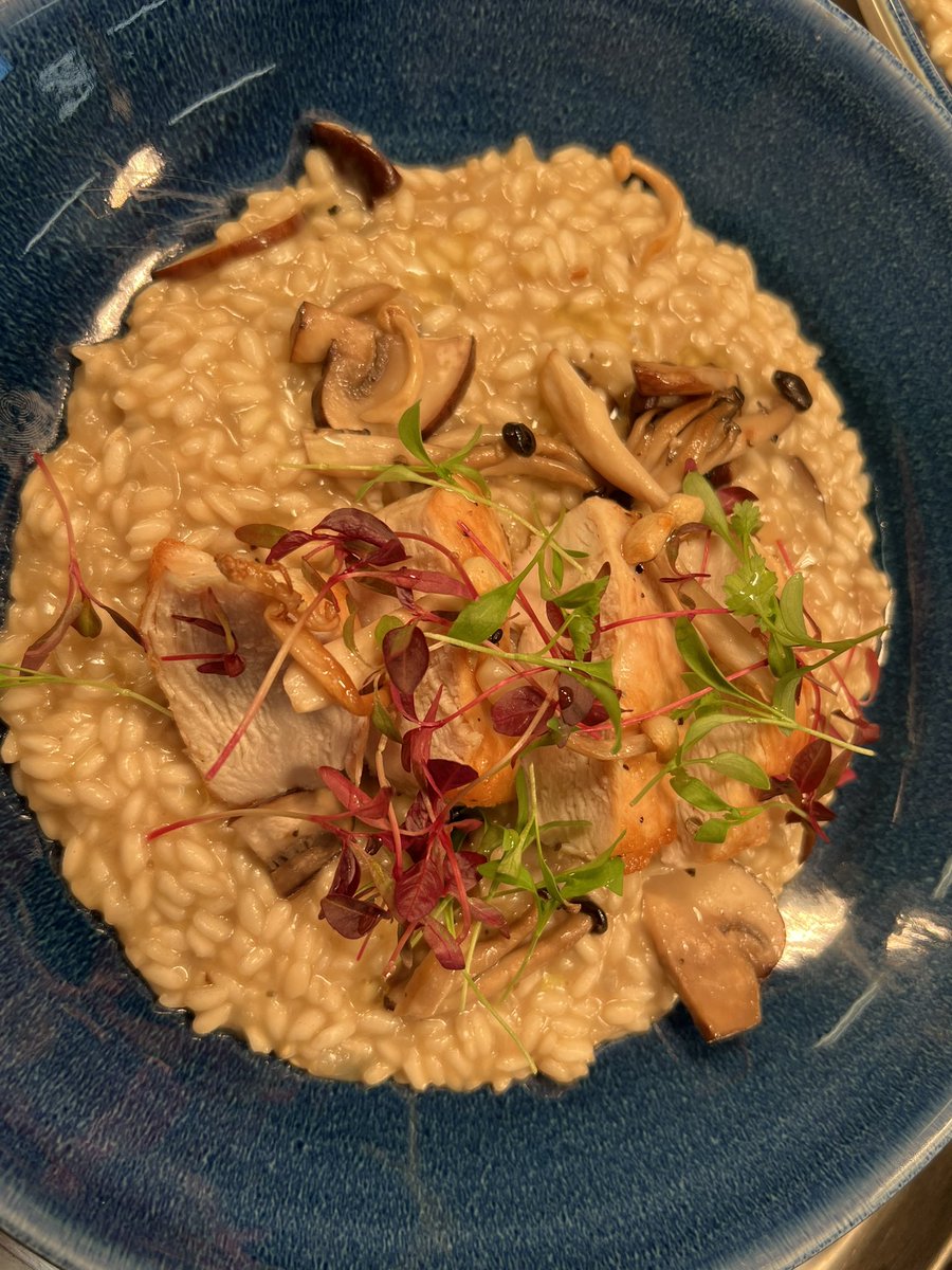 Young Risotto Chef tweet media