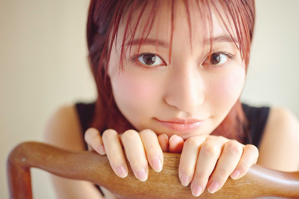 若手声優・松岡美里、新ビジュアル誌「VOICE VISTA magazine」登場
