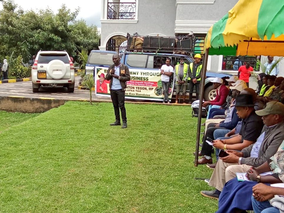 YouthFund_Ke's tweet photo. 2/4 Other  beneficiaries of the Youth Fund  who received group loans and shared their business journies were the Focused Neighbors Youth Group, recipients of Shs. 200K, the Comrades Self Help Group received Shs. 100K and the Geretai Welfare Group, beneficiaries of Shs. 200K. https://t.co/UqxN2hrkfe