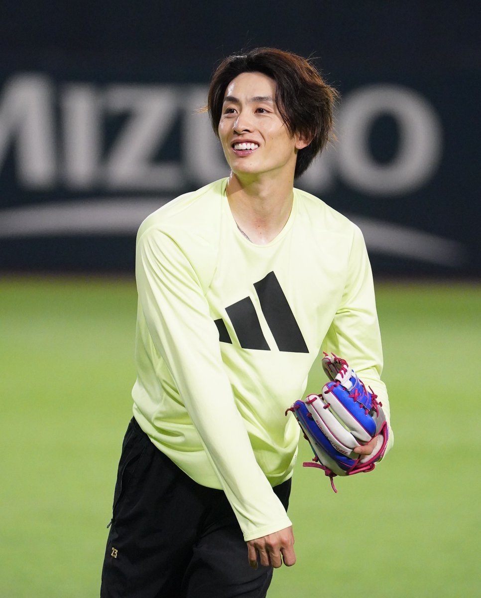 おタカらギャラリー】 本日は投手練習、だけど この選手も参加してい