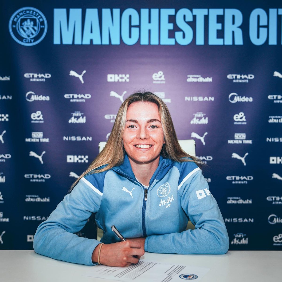 ManCity's tweet photo. Staying in blue! 🩵 https://t.co/7Z7UbhqqKA