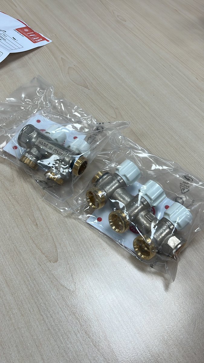 WRAS approved cold water manifolds. Available from yours truly 😁