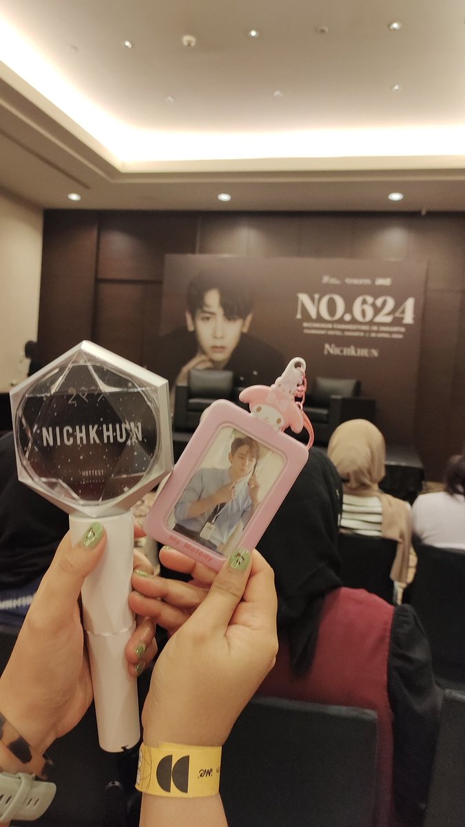 Press Conference - Nichkhun Fanmeeting in Jakarta No. 624 Thankyouuu so much @Khunnie0624 Whenever you talked about 2PM, I felt so emotional. I love youuuuu. See you tomorrow 🥺🫶
