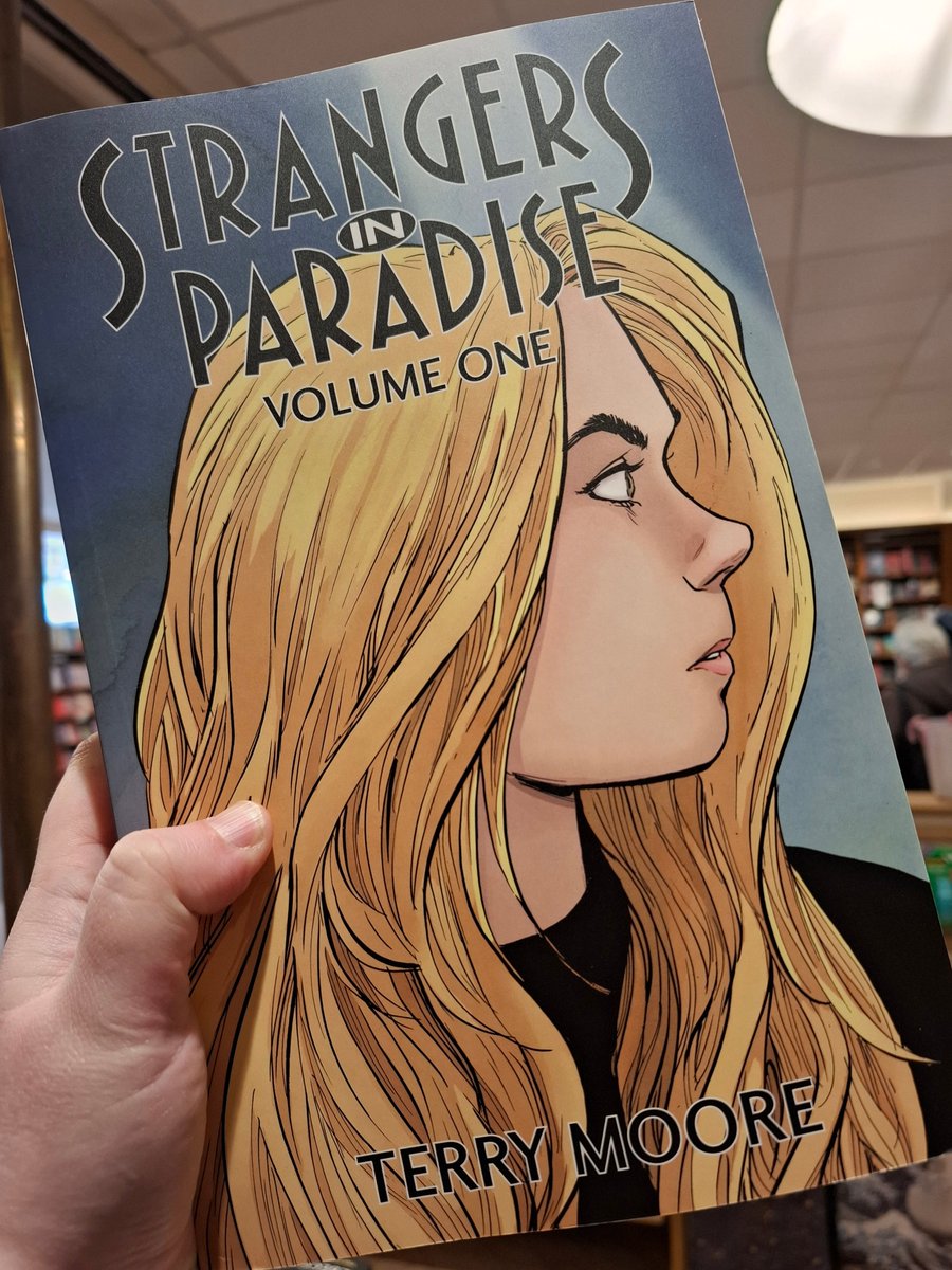 This is my favourite book of all time. Kickass female assassins, 90s nostalgia and the greatest sapphic love story of its generation. This series defined my life! And it's BACK IN PRINT! Strangers in Paradise by @TerryMooreArt . I literally jumped around the shop when I saw it.
