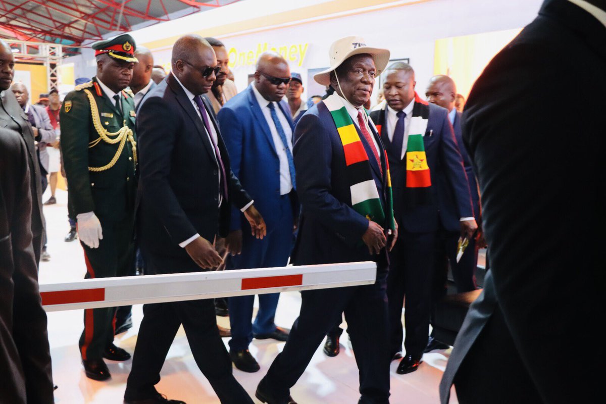 The President of the Republic of Zimbabwe 🇿🇼, His Excellency Cde. Emmerson Dambudzo Mnangagwa touring the NetOne stand, accompanied by NetOne GCEO, Eng. Raphael Mushanawani and the Chief Commercial Officer, Mr. Learnmore Musunda.