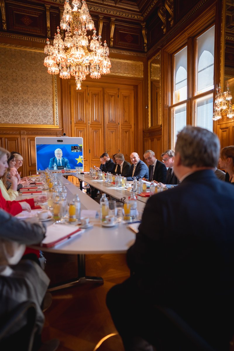 Es braucht einen neuen Ansatz in der europäischen Wohnpolitik: Denn #Wohnen muss für alle Menschen in der Europäischen Union leistbar sein! Deshalb habe ich heute zu einem hochrangigen europäischen Dialog nach #Wien eingeladen.