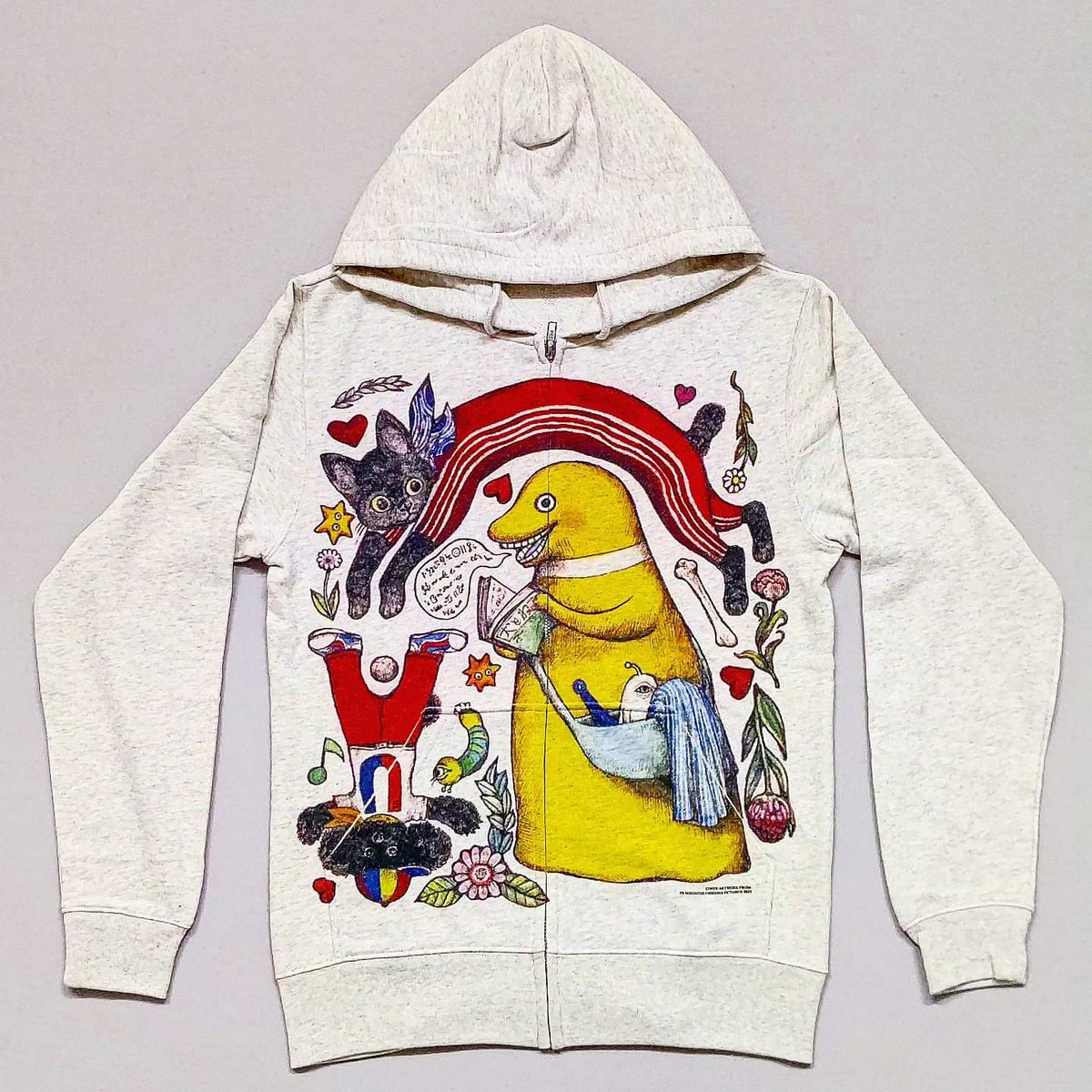 ヒグチユウコパーカーを購入 ヒグチさんのグッズは、すぐ売り切れて