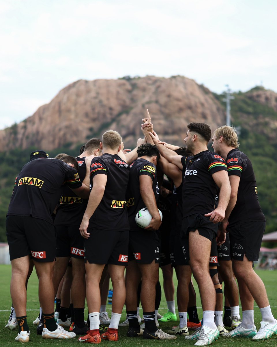 Together 🤟🏽 #pantherpride 🐾