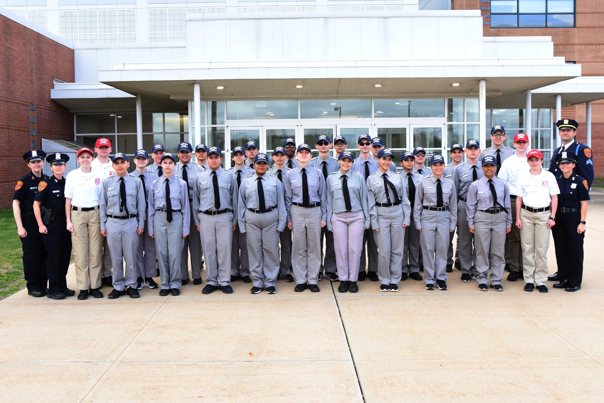 Congrats to the young men & women who recently graduated from the SCPD BOCES Youth Academy! The program is a cooperative partnership between Western Suffolk BOCES, Eastern LI Academy of Applied Technology & the SCPD for teens interested in pursuing a career in law enforcement.