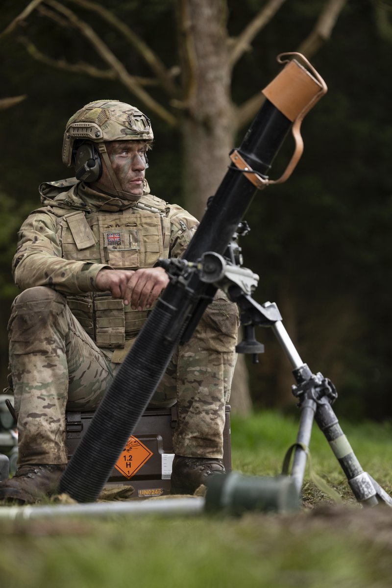 British Army soldiers honing their skills on the mortar line. 🇬🇧 This includes deploying smoke rounds to obscure visibility and illuminating rounds to light up the battlefield at night.