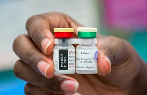 25 April was #WorldMalariaDay. 🇬🇧 proud to support efforts to #EndMalaria in 🇿🇲 incl. through support to @gavi and the @GlobalFund to scale up vaccinations country wide. Immunization is 1 of humanity’s greatest achievements saving millions of lives worldwide 💉#immunisationweek