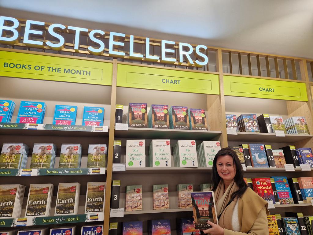 Jo Spain was delighted to sign copies of her new thriller, The Trial, in the new @easons shop in @ArnottsDublin No 1 Bestseller in Easons Many thanks to Gareth and Cherie @QuercusBooks