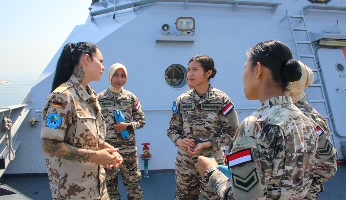 In 🇱🇧 Lebanon, @UNIFIL_ 's Maritime Task Force 🛥️ works on integrating a female component to ensure women’s participation in all activities of peacekeeping aligns with the UN’s gender equality goals. #ServingForEquality

Read more: bit.ly/3rB4RP2 #WomenPeaceSecurity